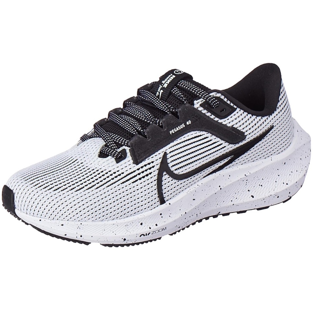 Nike Black and White Pegasus 40